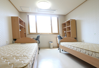 인문생활관 2인실